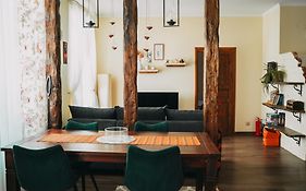 Family Apartment In Riga Center And Free Parking
